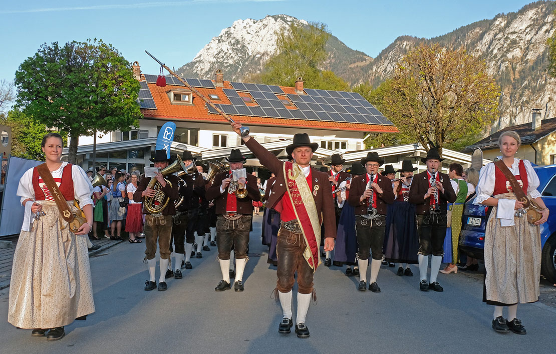 Einmarsch Festzelt Kiefersfelden